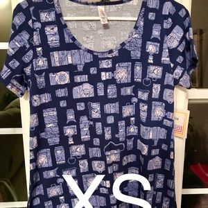 XS Lularoe Classic T